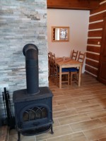 /album/interier/a1b-krbova-kamna-a-jidelni-stul-jpg/